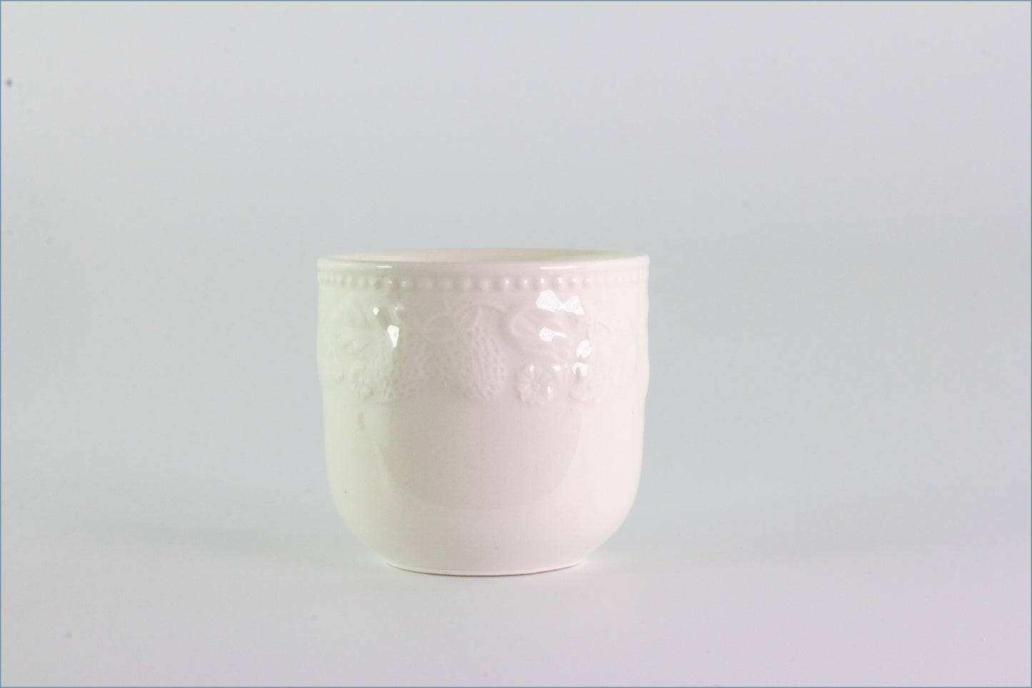 Barratts - Strawberry Cream - Egg Cup
