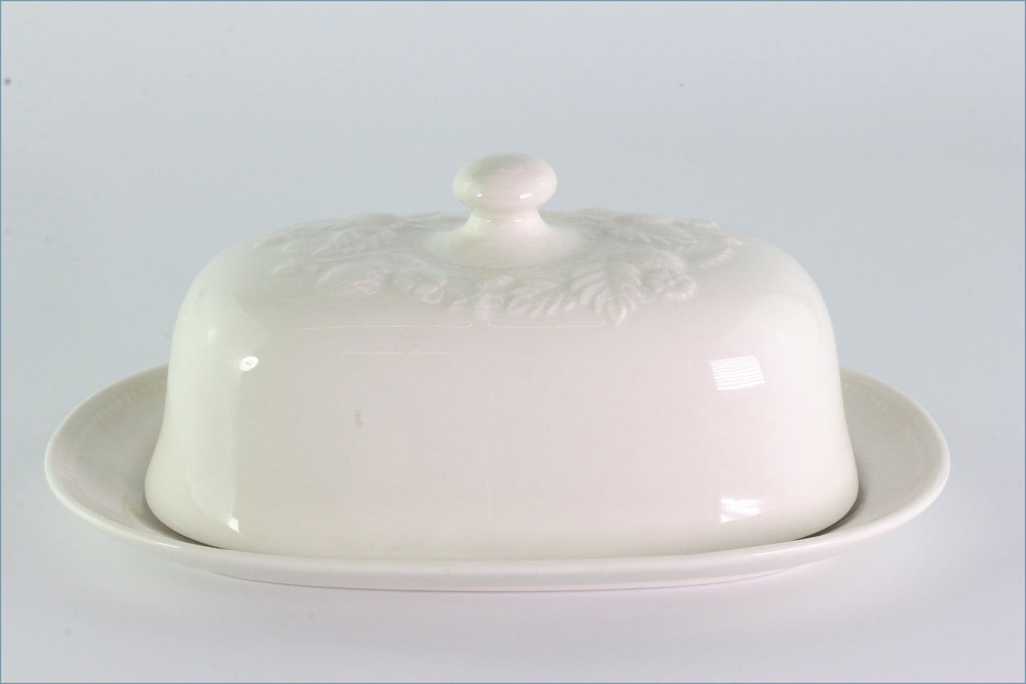 Barratts - Strawberry Cream - Lidded Butter Dish
