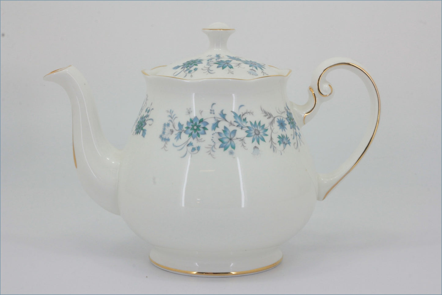 Colclough - Braganza - Teapot