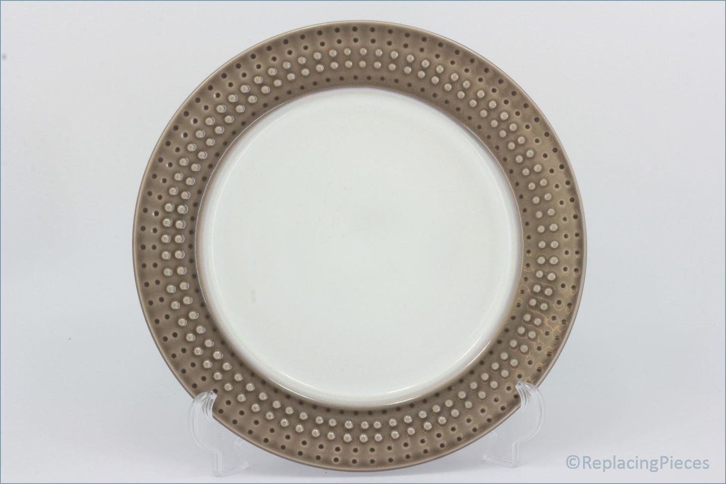 Denby - Intro (Mocha) - Dinner Plate - Decorative ceramic plate with a brown rim featuring small dos on a white background.