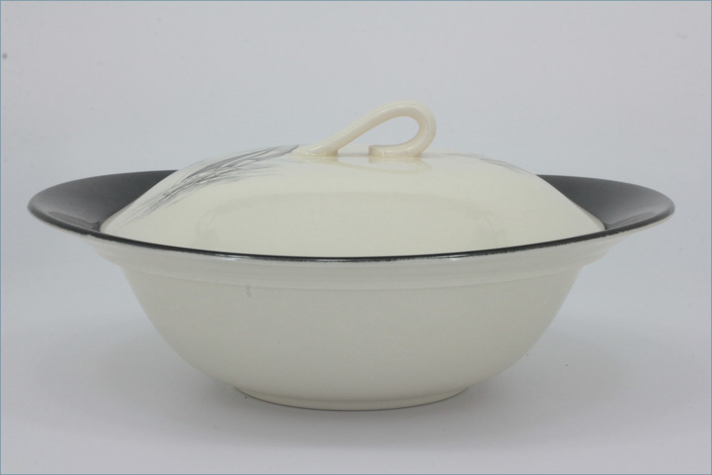 Johnson Brothers - Yacht Race - Lidded Vegetable Dish