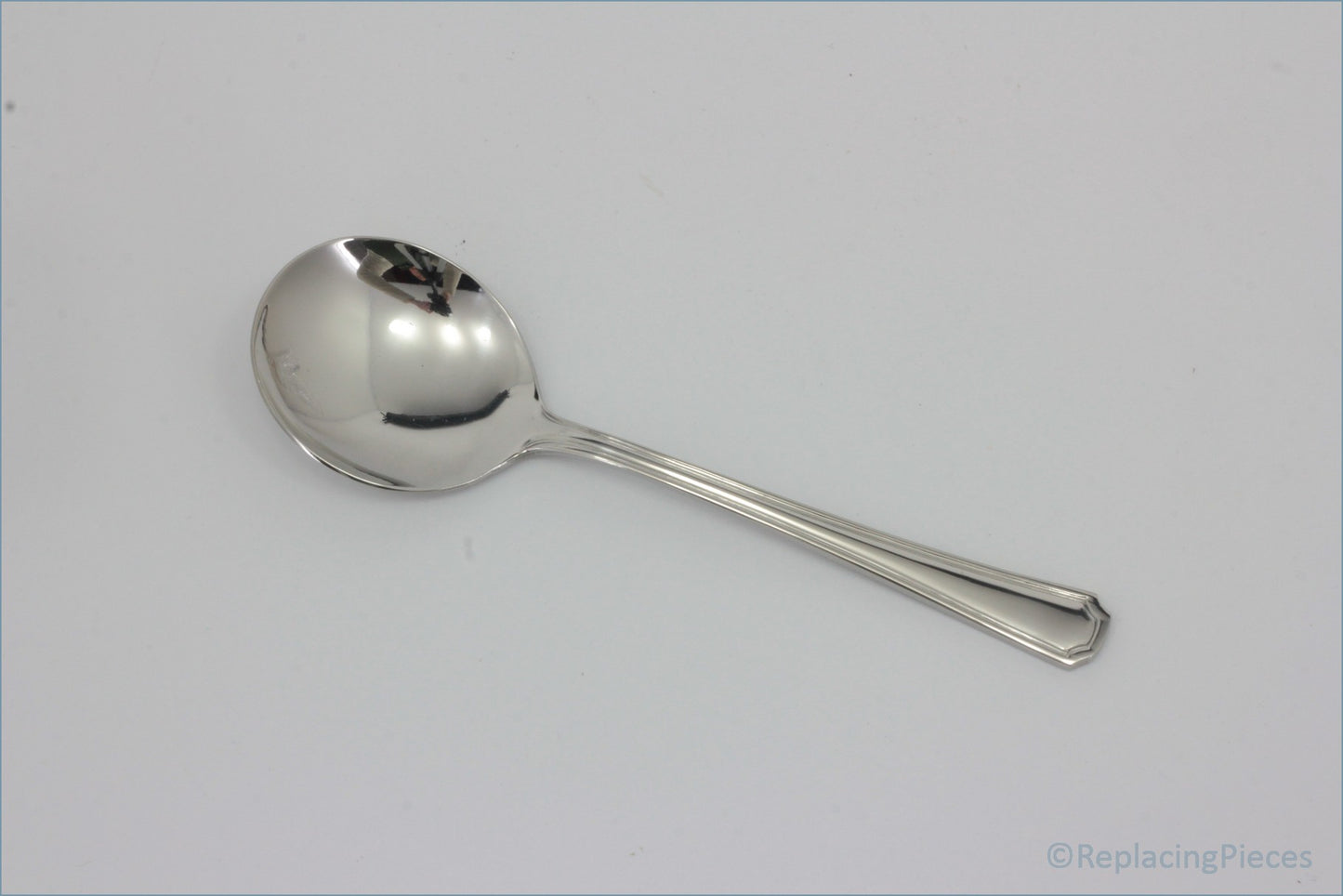 Oneida - Balmoral 18/8 - Fruit Spoon