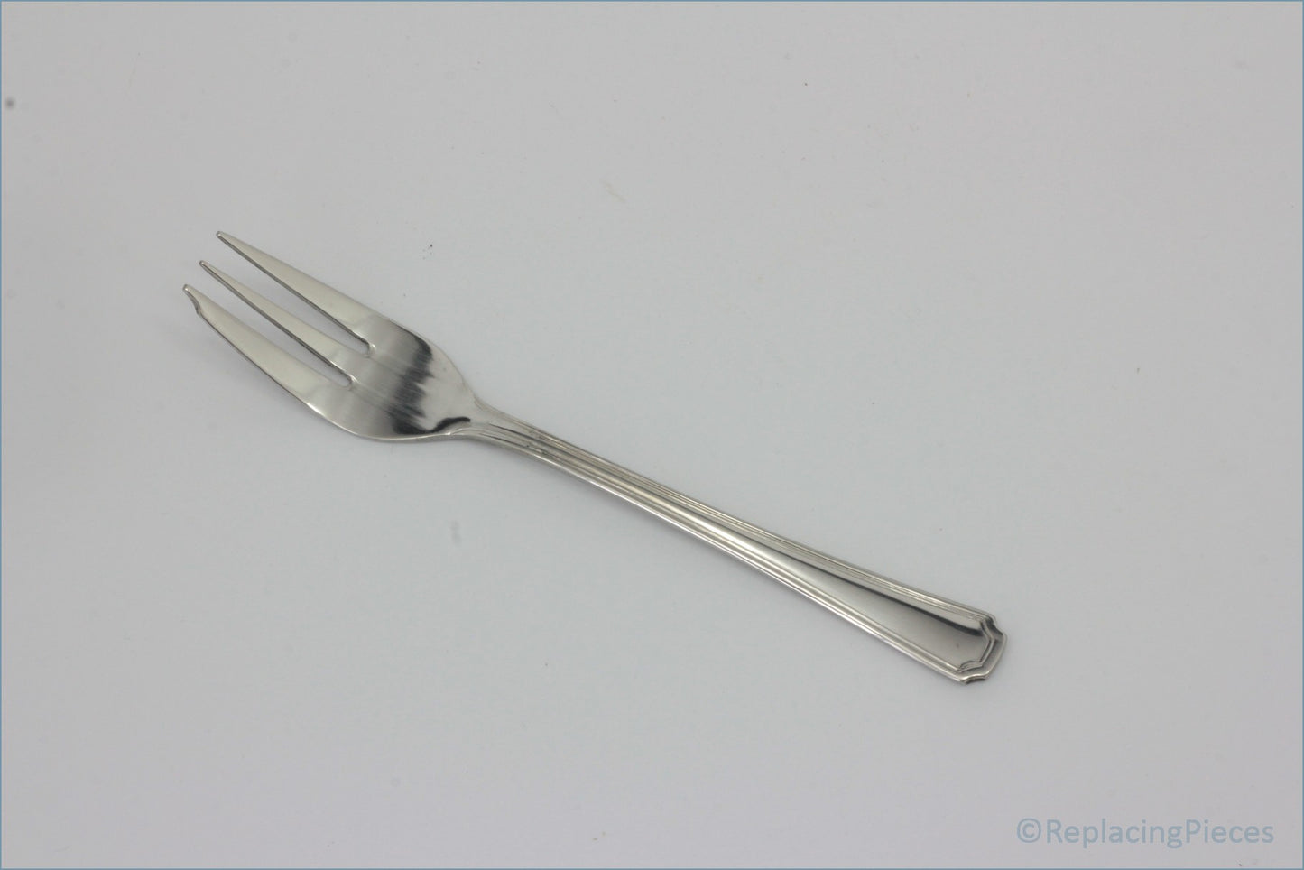 Oneida - Balmoral 18/8 - Pastry Fork