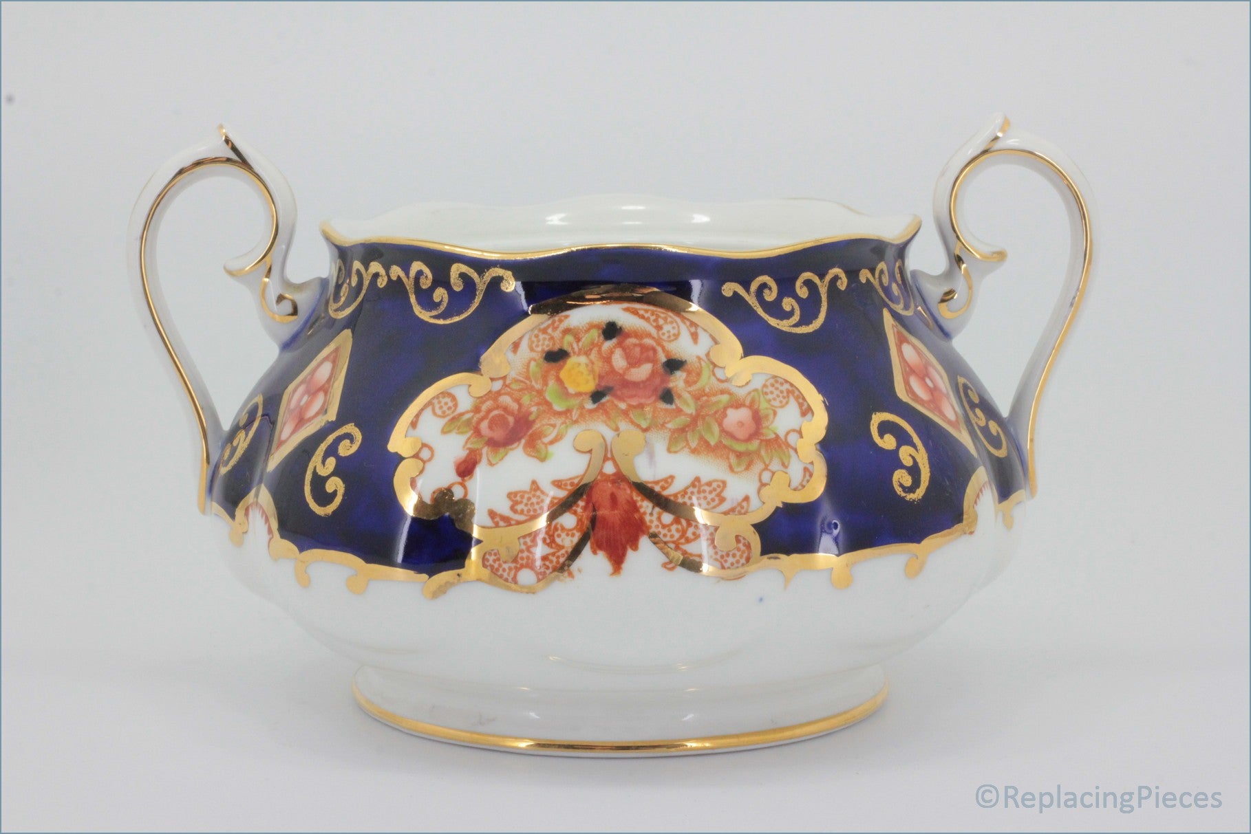 Royal Albert - Heirloom - Lidded Sugar Bowl (Base ONLY)