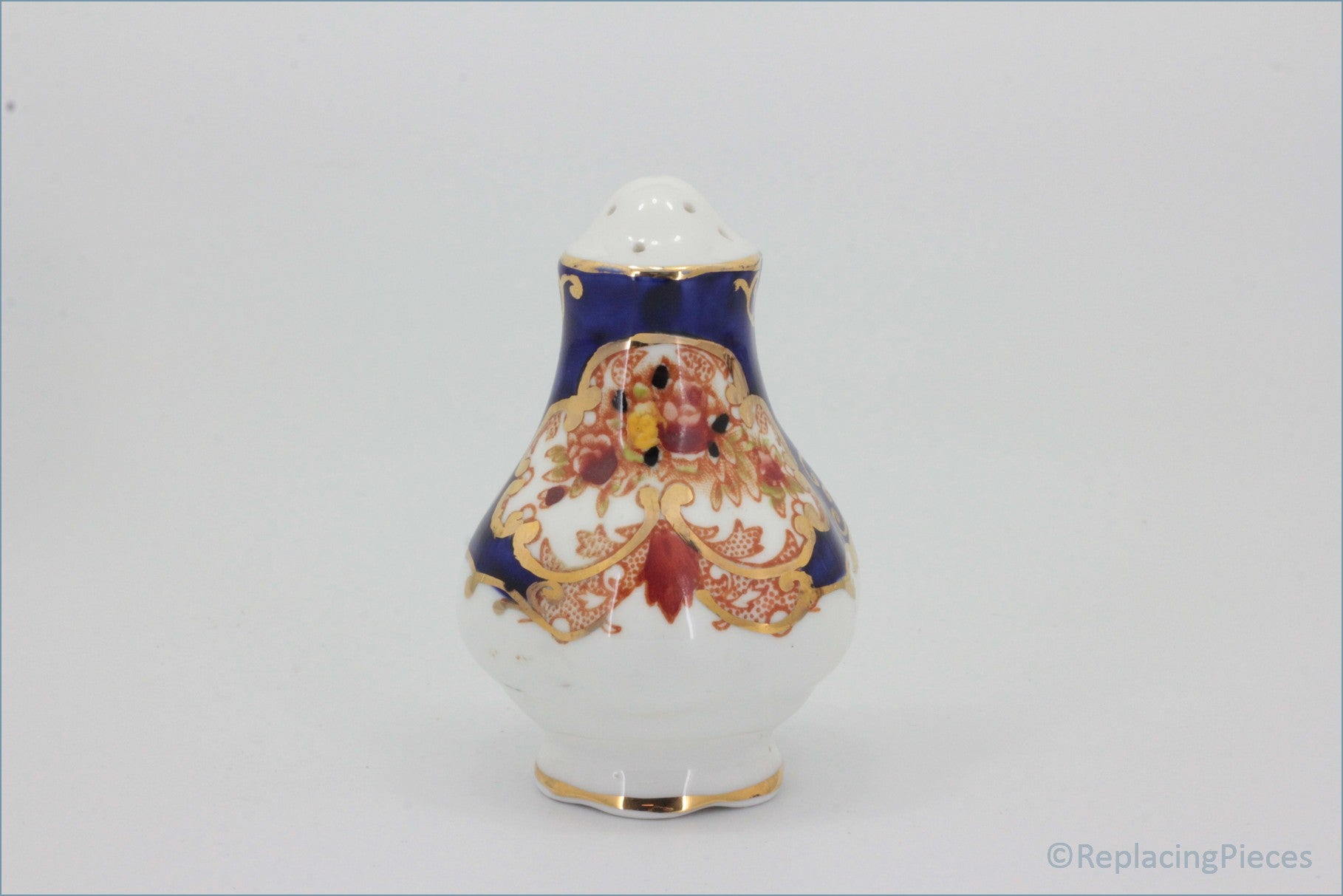 Royal Albert - Heirloom - Pepper Pot