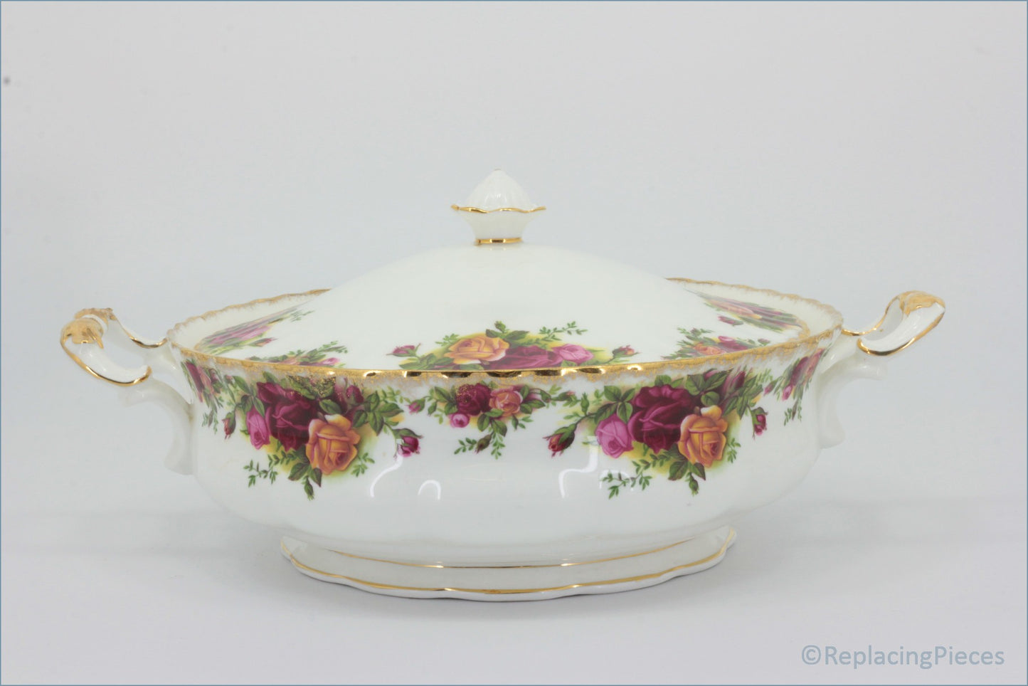 Royal Albert - Old Country Roses - Lidded Vegetable Dish