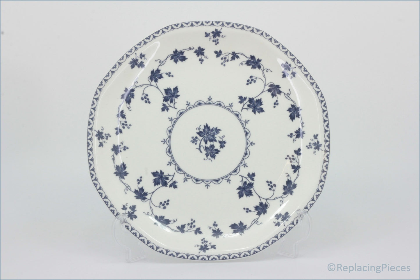 Royal Doulton - Hartford (LS1085) - Dinner Plate - White plate with blue floral patterns on a white background
