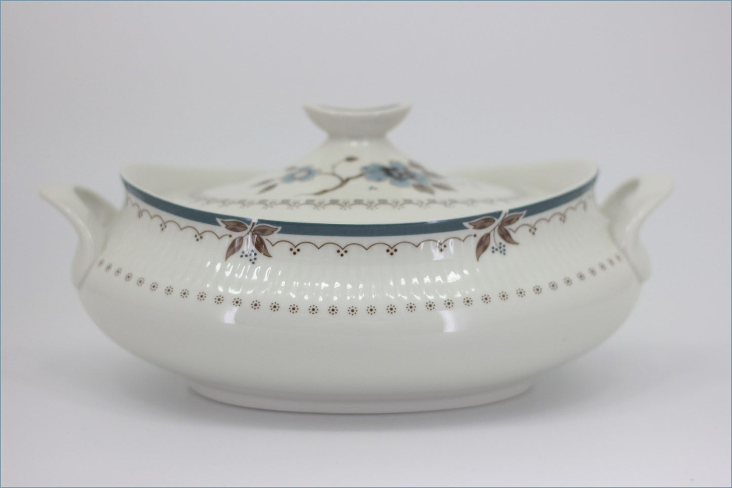 Royal Doulton - Old Colony (TC1005) - Handled Lidded Vegetable Dish