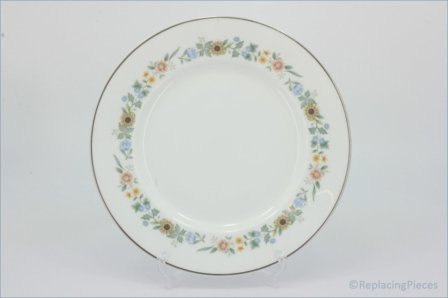 Royal Doulton - Pastorale (H5002) - 9" Luncheon Plate - Decorative plate with floral rim on a white background