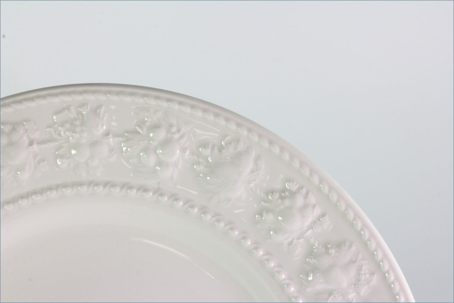 Wedgwood - Festivity - 9" Luncheon Plate