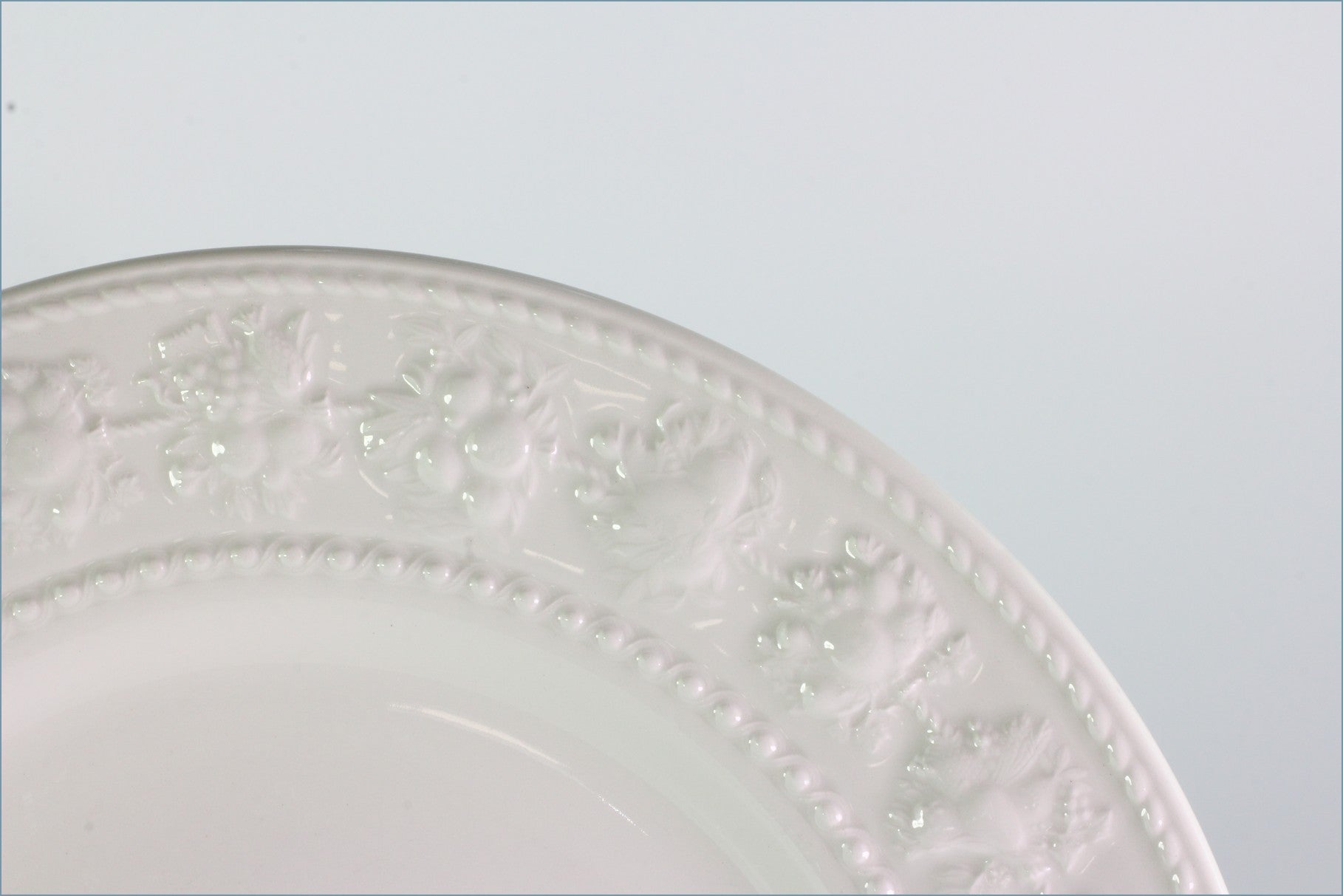 Wedgwood - Festivity - 9" Luncheon Plate
