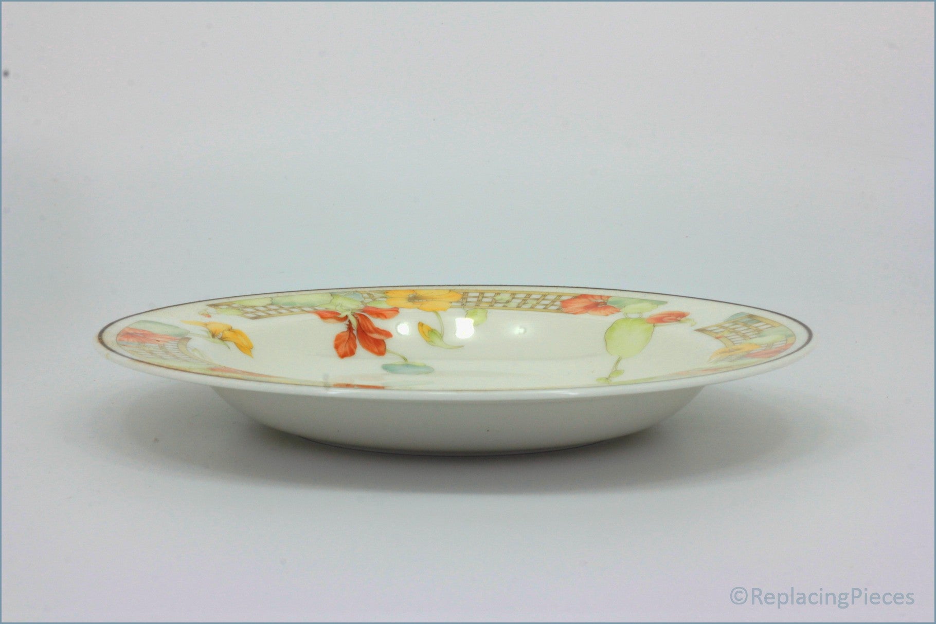 Wedgwood - Trellis Flower - 9 1/4" Rimmed Bowl