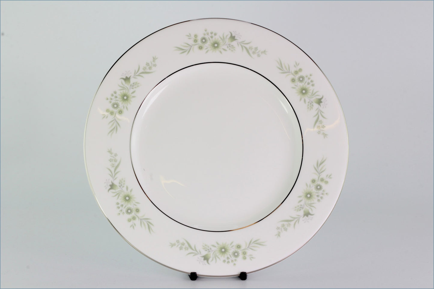 Wedgwood - Westbury (R4410) - 9" Luncheon Plate