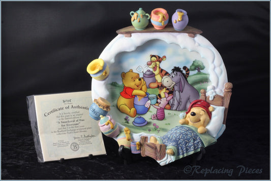 Bradford Exchange - Pooh's Sweet Dreams - A Smackerel Of Fun For Everyone
