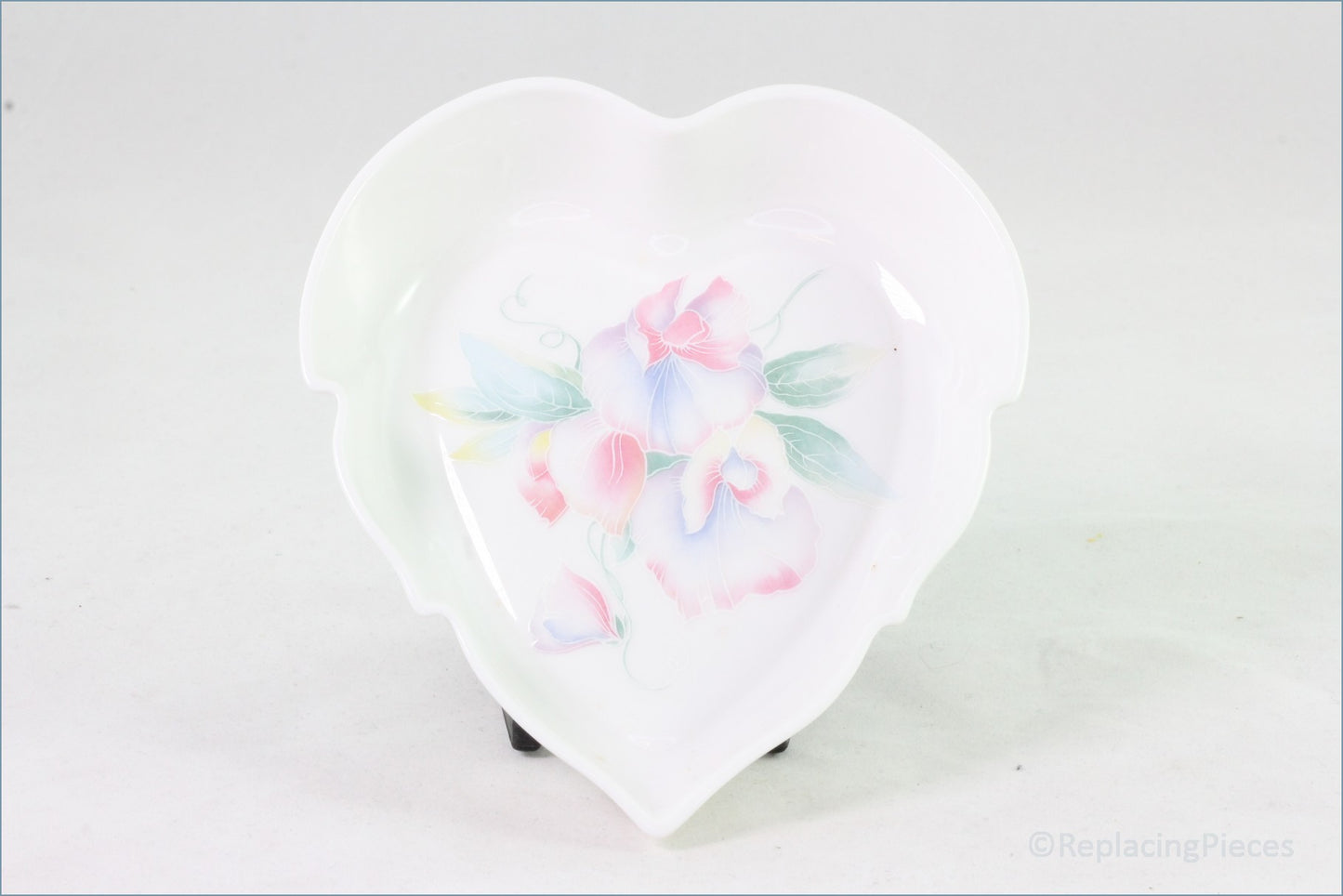 Aynsley - Little Sweetheart - Heart Shaped Trinket Dish