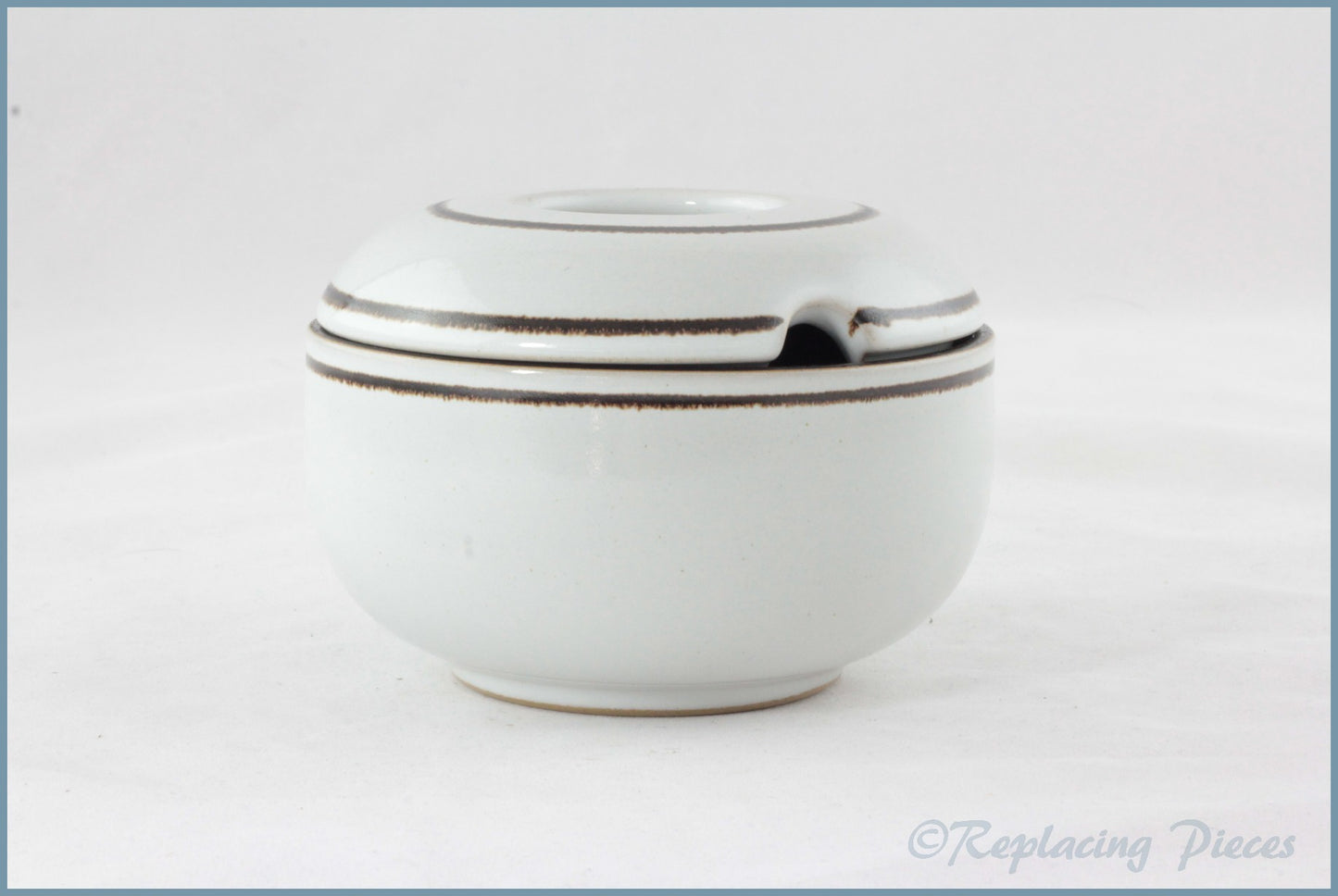 Denby - Gourmet (Vanilla) - Lidded Sugar Bowl