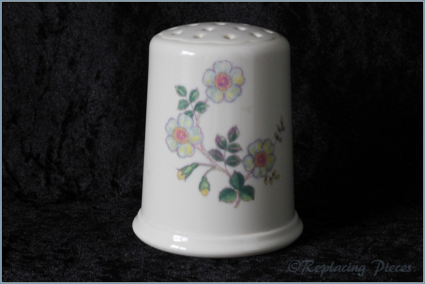 Marks & Spencer - Autumn Leaves - Melamine Flour Sifter