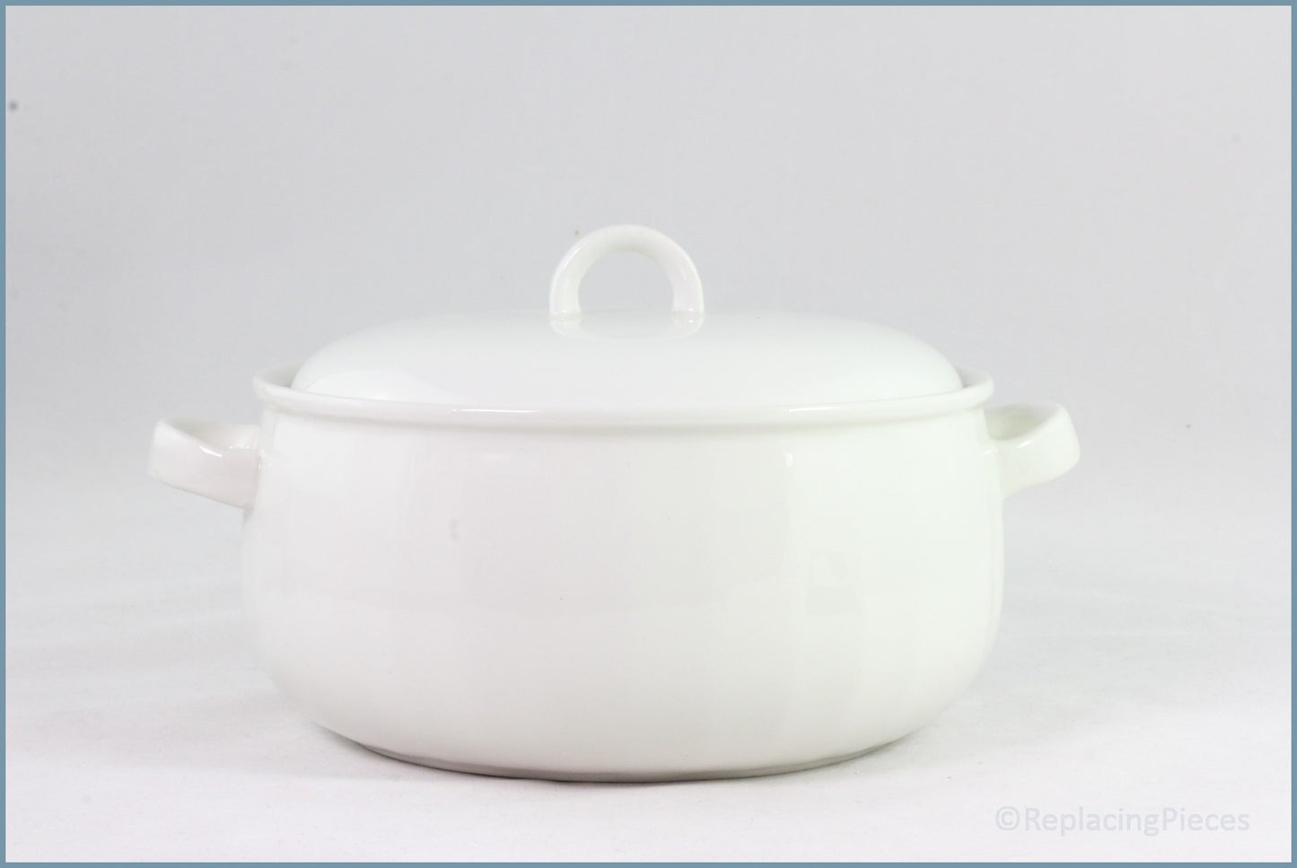 Habitat - Bianca - Lidded Vegetable Dish (Wedgwood Backstamp)
