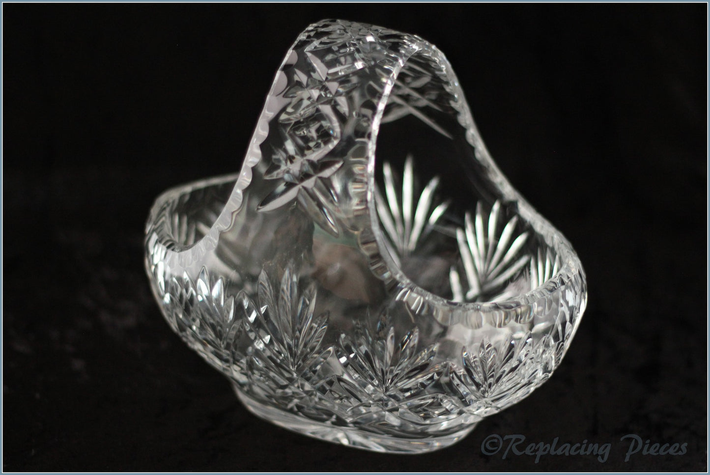 (RDU1) Royal Doulton - Basket