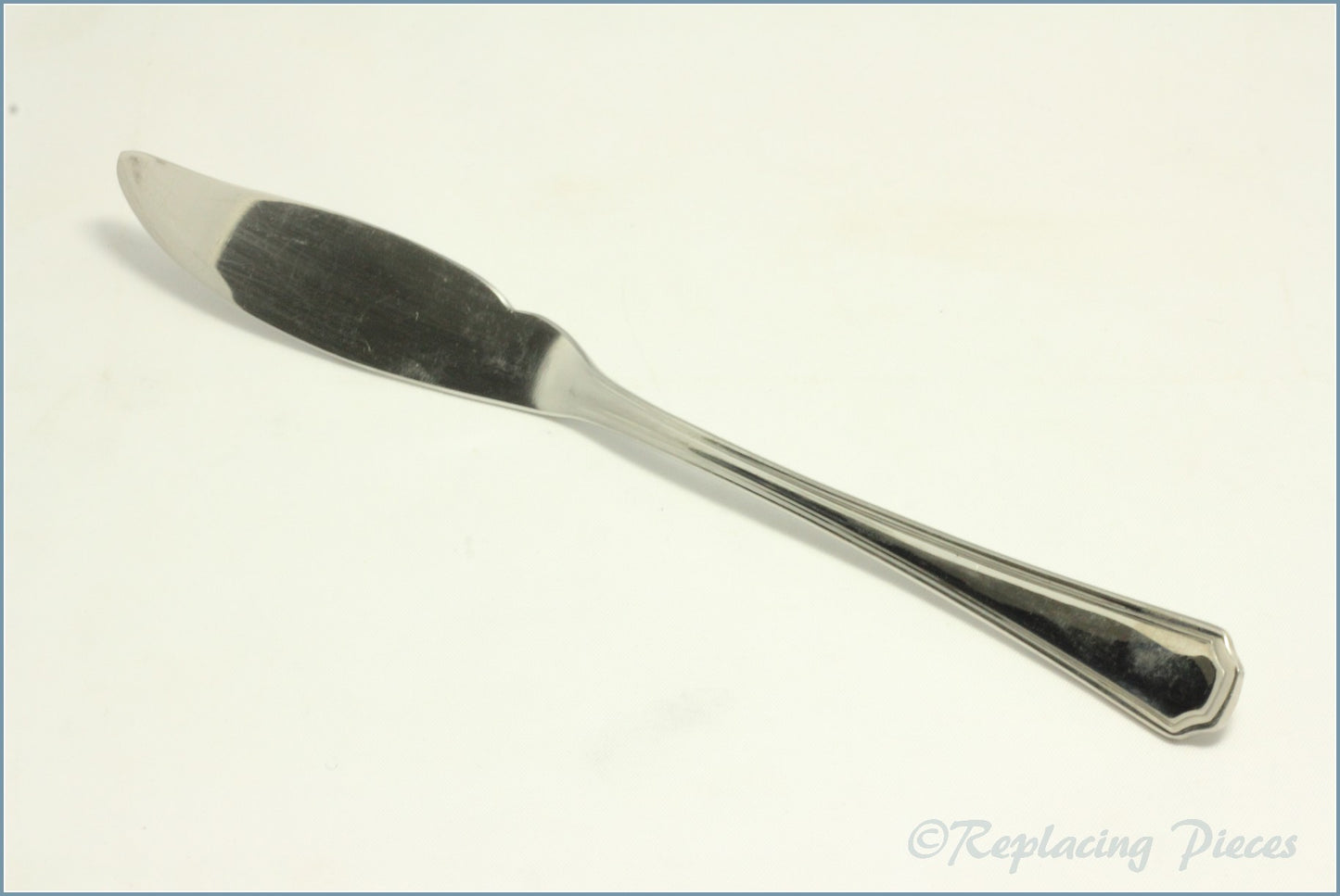 Oneida - Balmoral 18/10 - Fish Knife