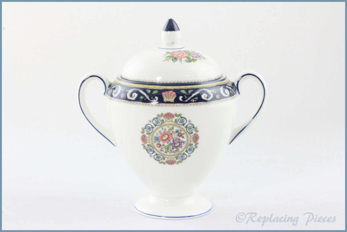 Wedgwood - Runnymede (W4472) - Lidded Sugar Bowl