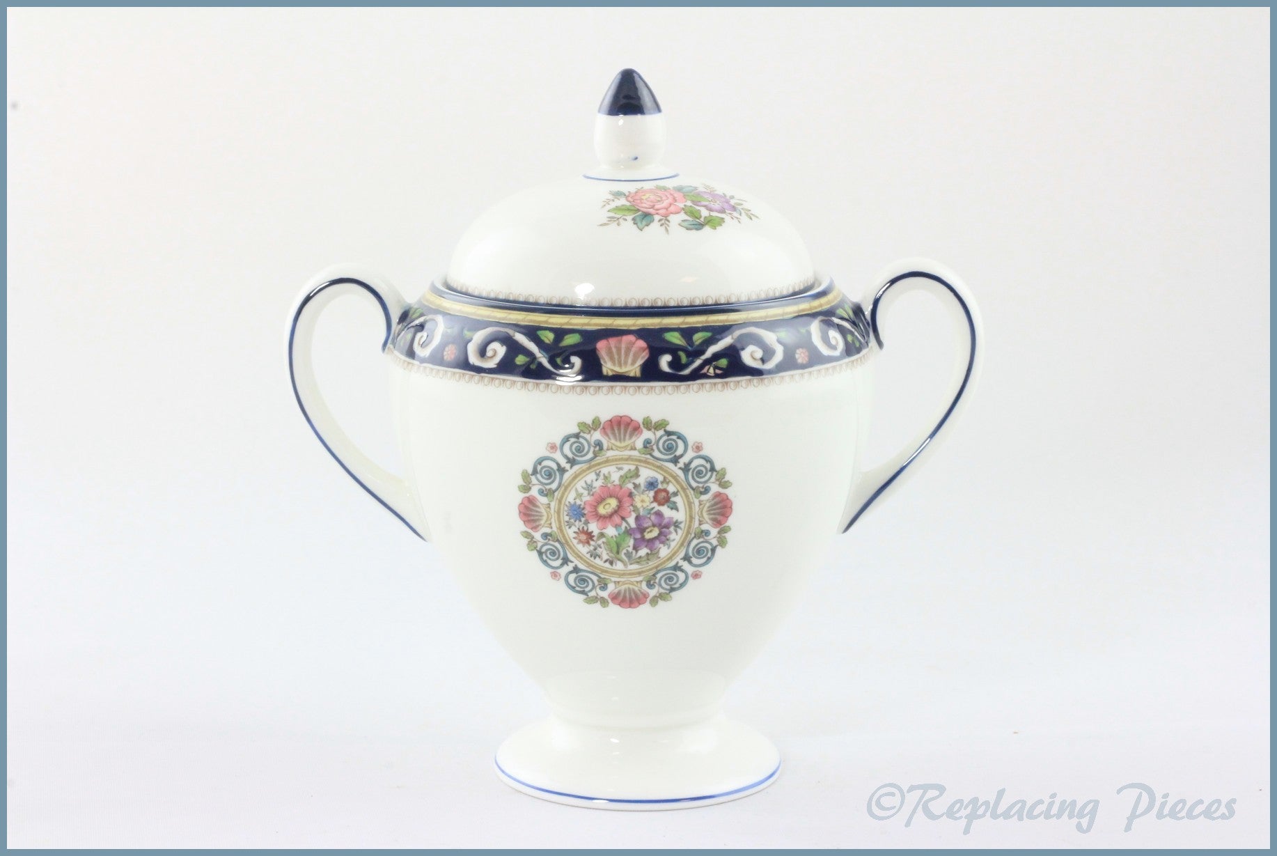 Wedgwood - Runnymede (W4472) - Lidded Sugar Bowl
