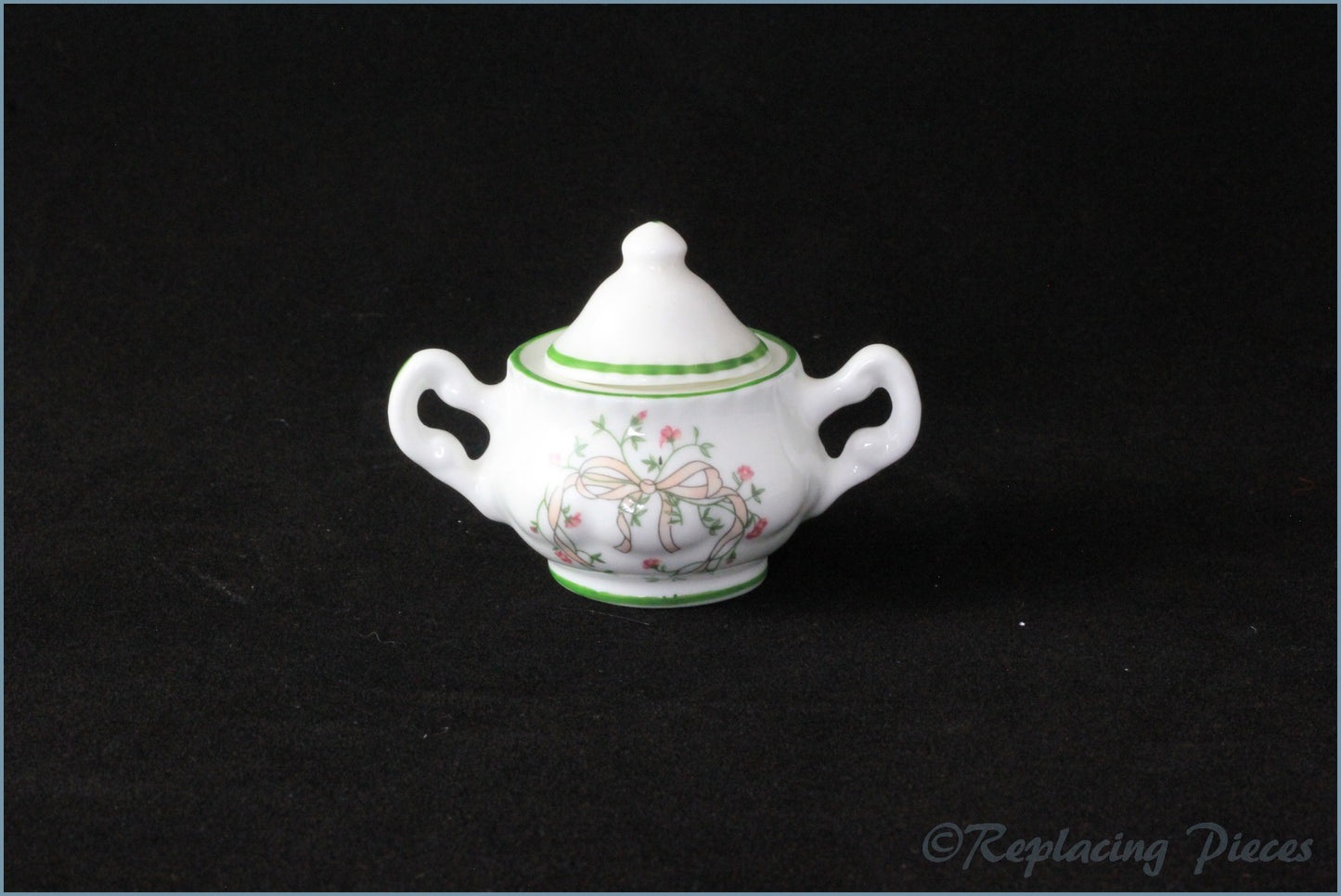 Johnson Brothers - Eternal Beau - Miniature Tea Set