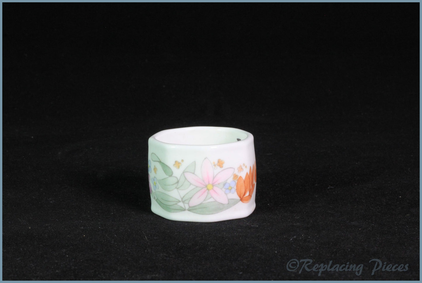 Wedgwood - Meadow Sweet (R4528) - Napkin Ring