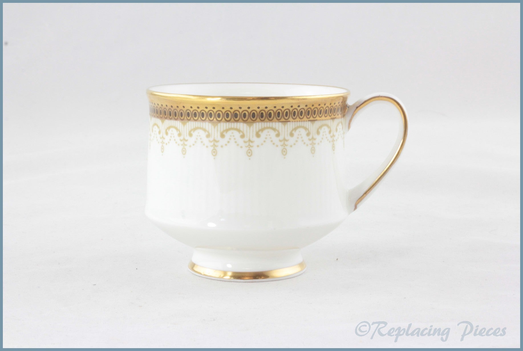 Paragon/Royal Albert - Athena - Teacup