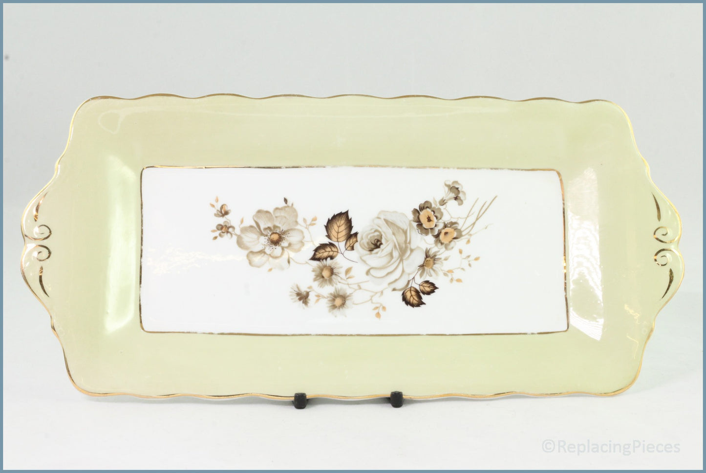Queen Anne - Terra Nova - Sandwich Tray