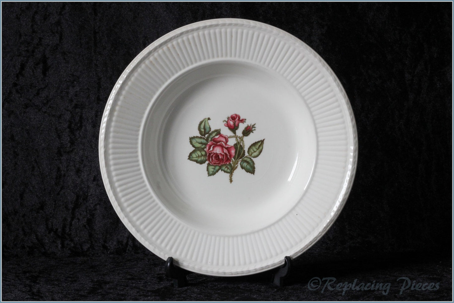 Wedgwood - Moss Rose - 9" Rimmed Bowl