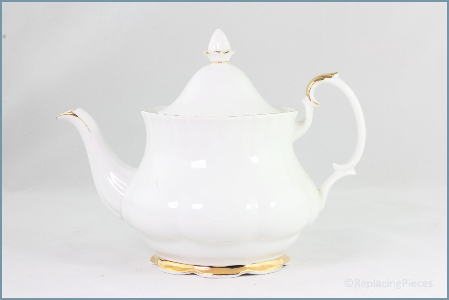 Royal Albert - Val D'Or - 2 Pint Teapot