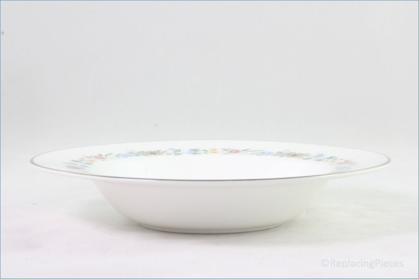 Royal Doulton - Pastorale (H5002) - 9 1/4" Rimmed Bowl
