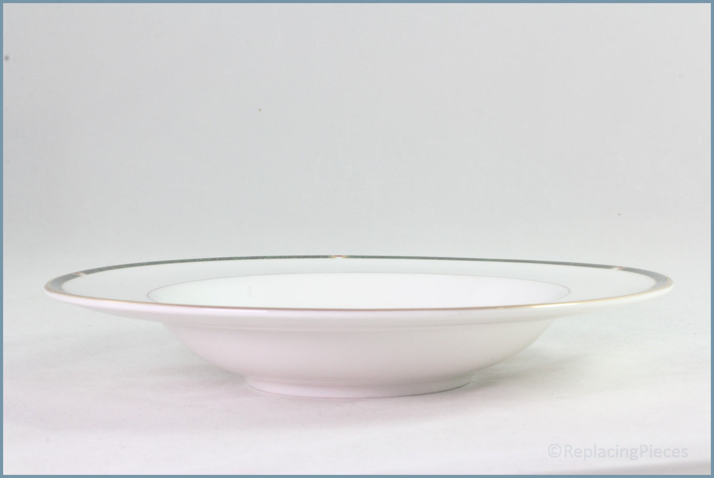 Royal Worcester - Carina (Green) - 9 1/4" Rimmed Bowl