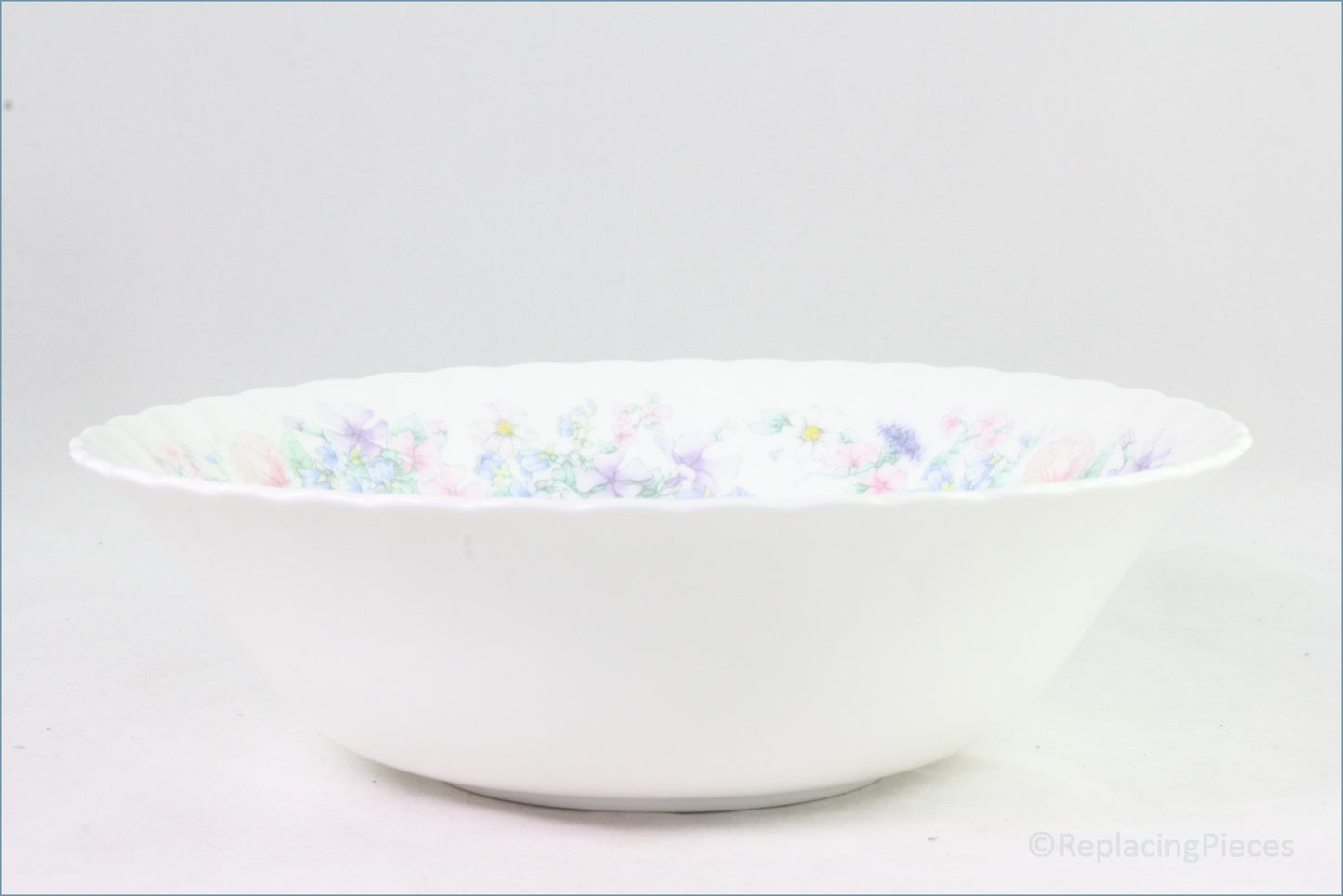 Wedgwood - Angela (Fluted) (R4870) - 10 1/4" Salad Bowl