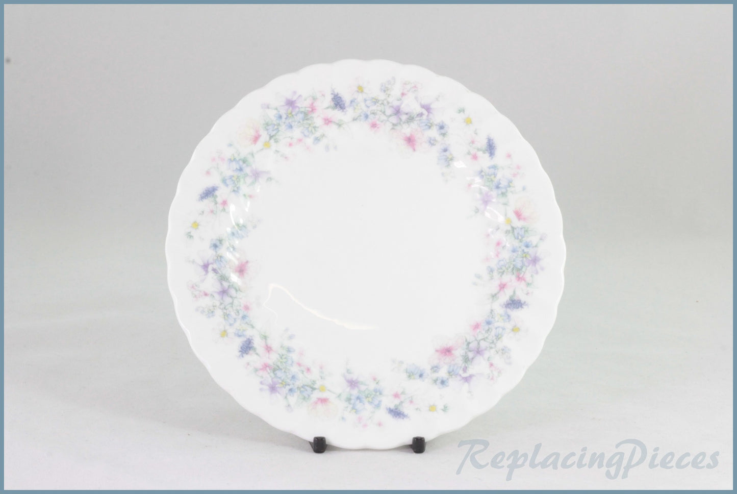 Wedgwood - Angela (Fluted) (R4870) - 6 3/4" Side Plate