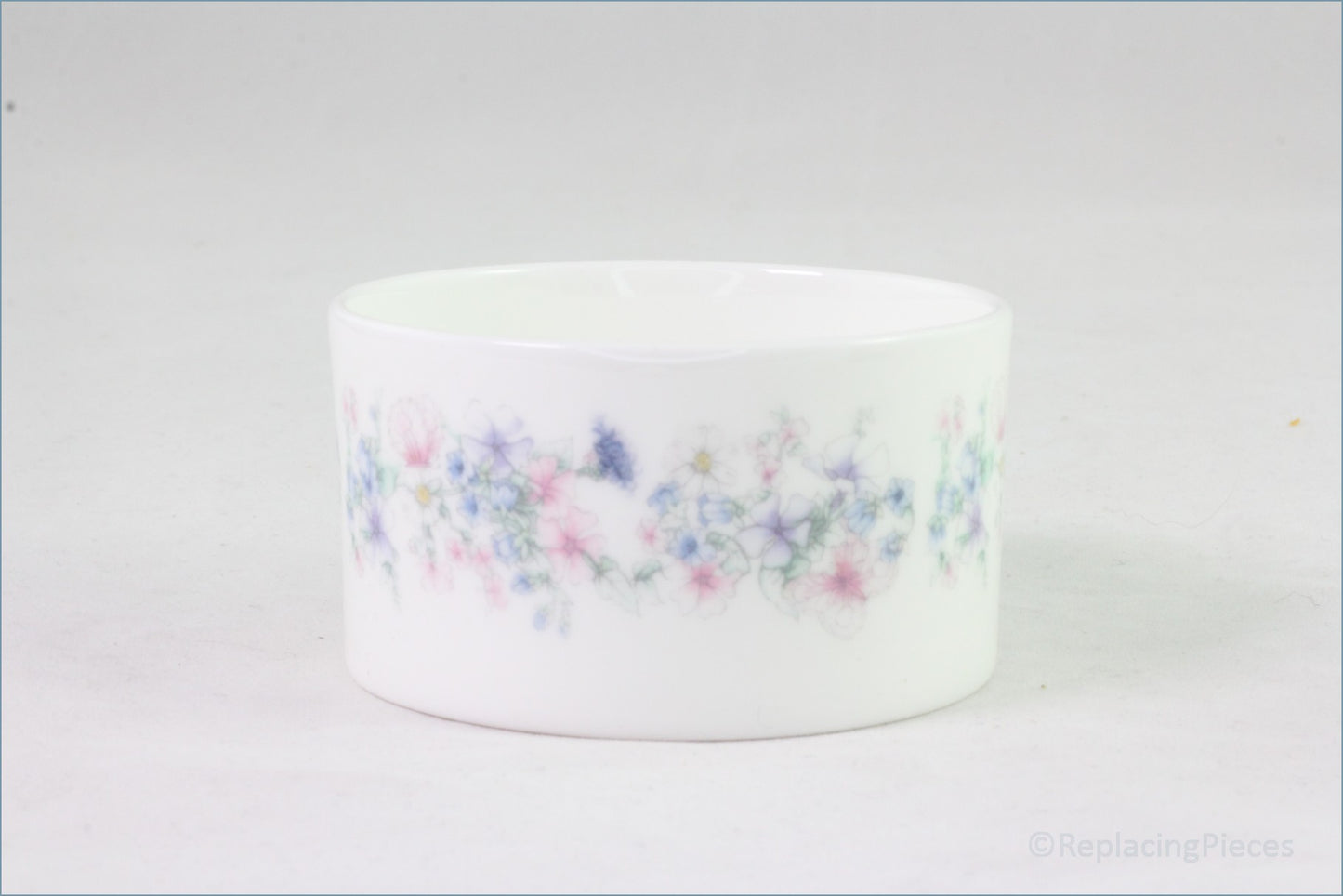 Wedgwood - Angela (Plain Edge) - Sugar Bowl (Coffee)