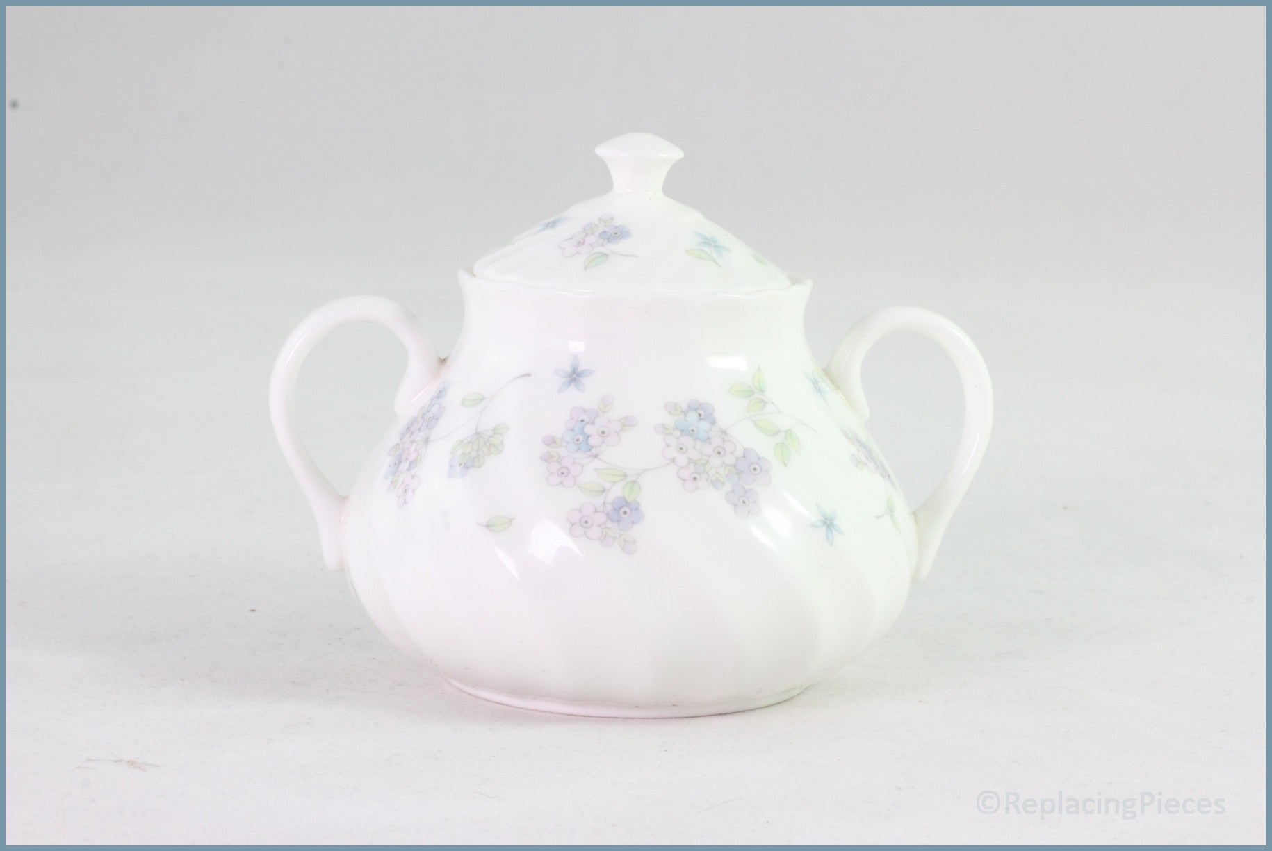 Wedgwood - April Flowers - Lidded Sugar Bowl (Coffee)