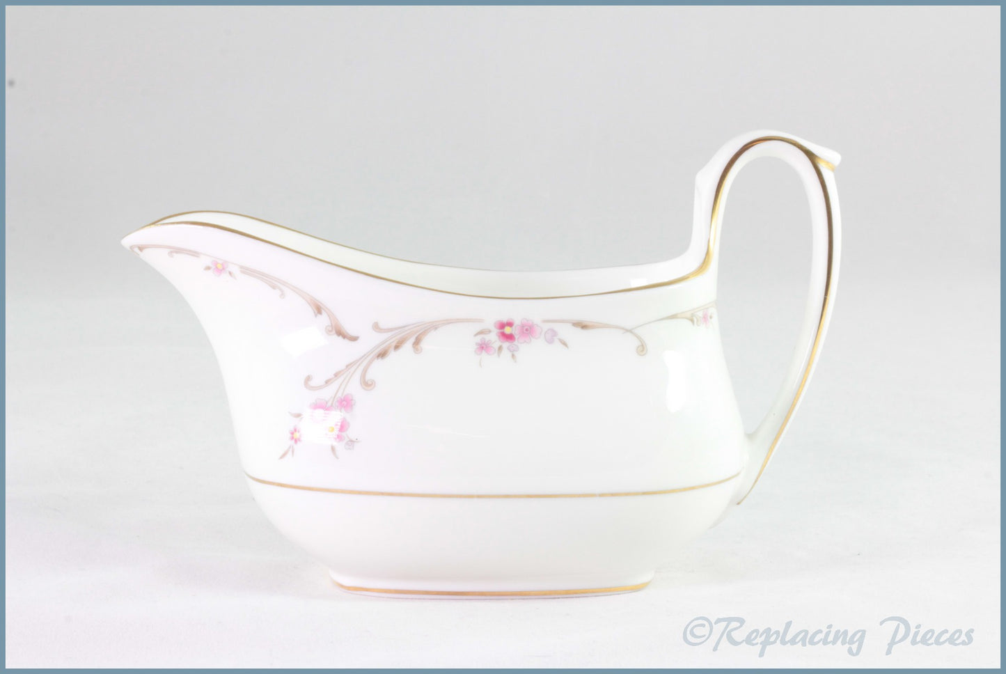 Wedgwood - Carisbrooke (Gold Edge) - Gravy Boat