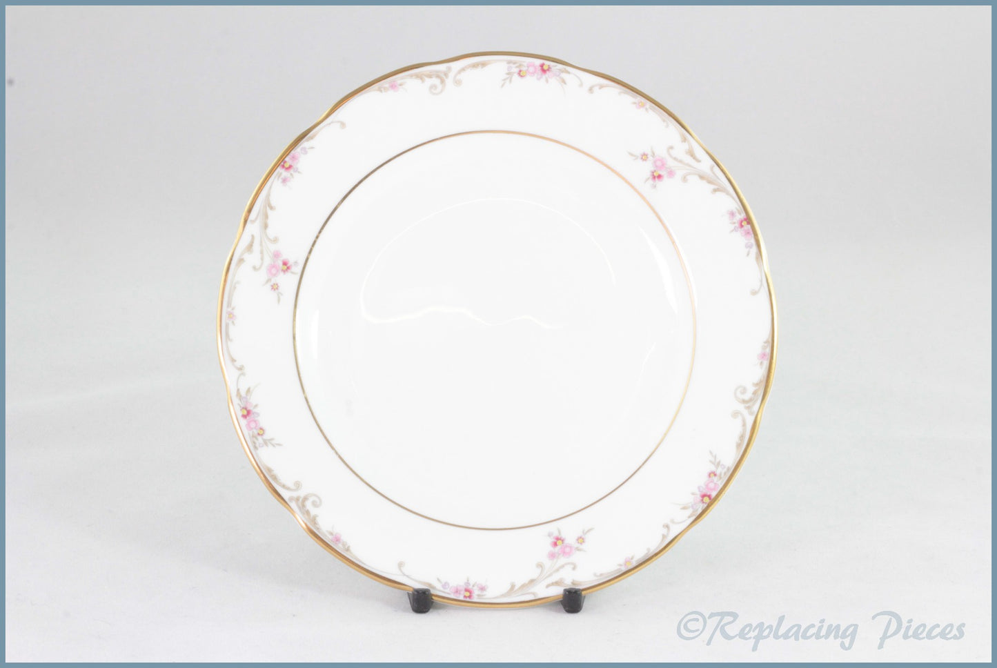 Wedgwood - Carisbrooke (Gold Edge) - 6 1/4" Side Plate