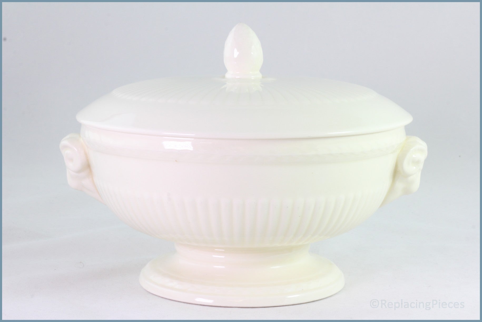 Wedgwood - Edme - Lidded Vegetable Dish