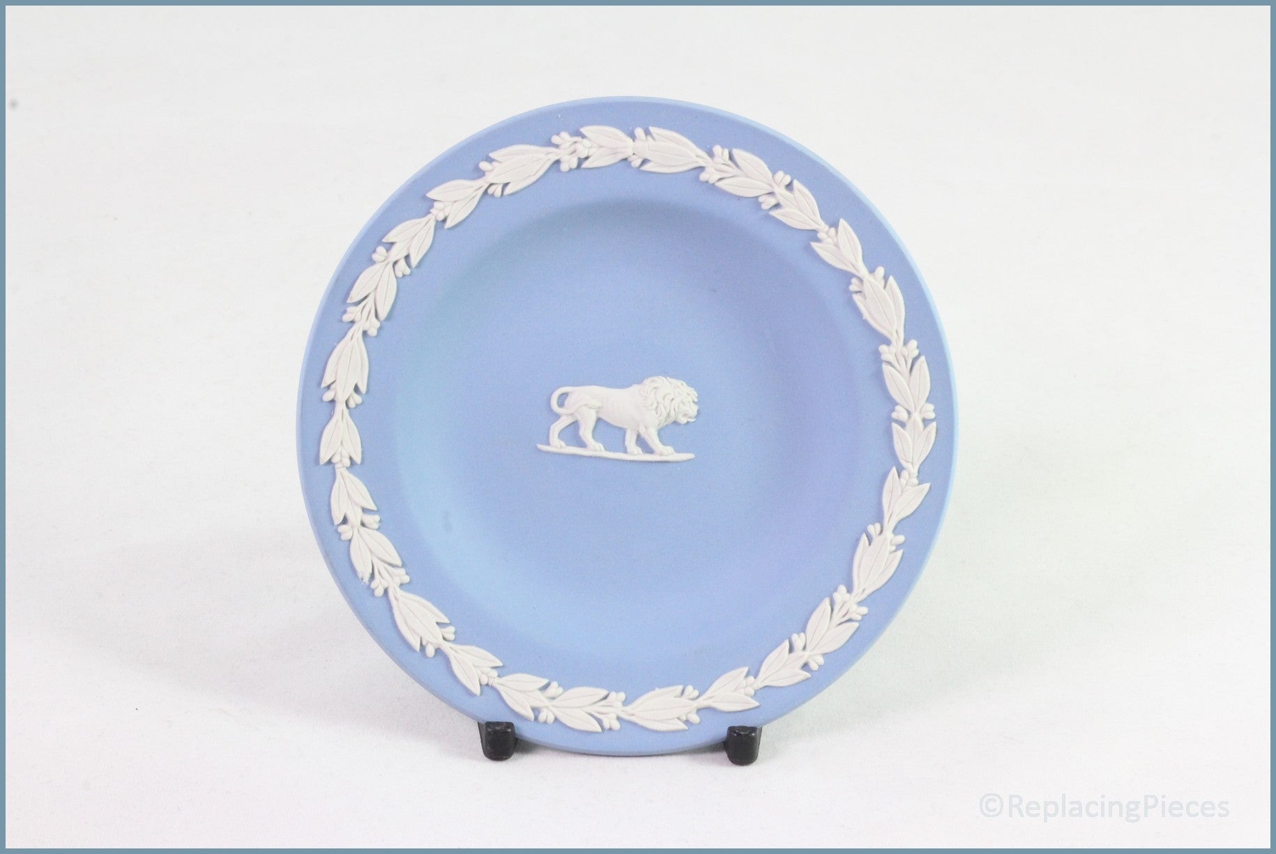 Wedgwood - Jasperware (Pale Blue) - Zodiac Pin Tray - Leo