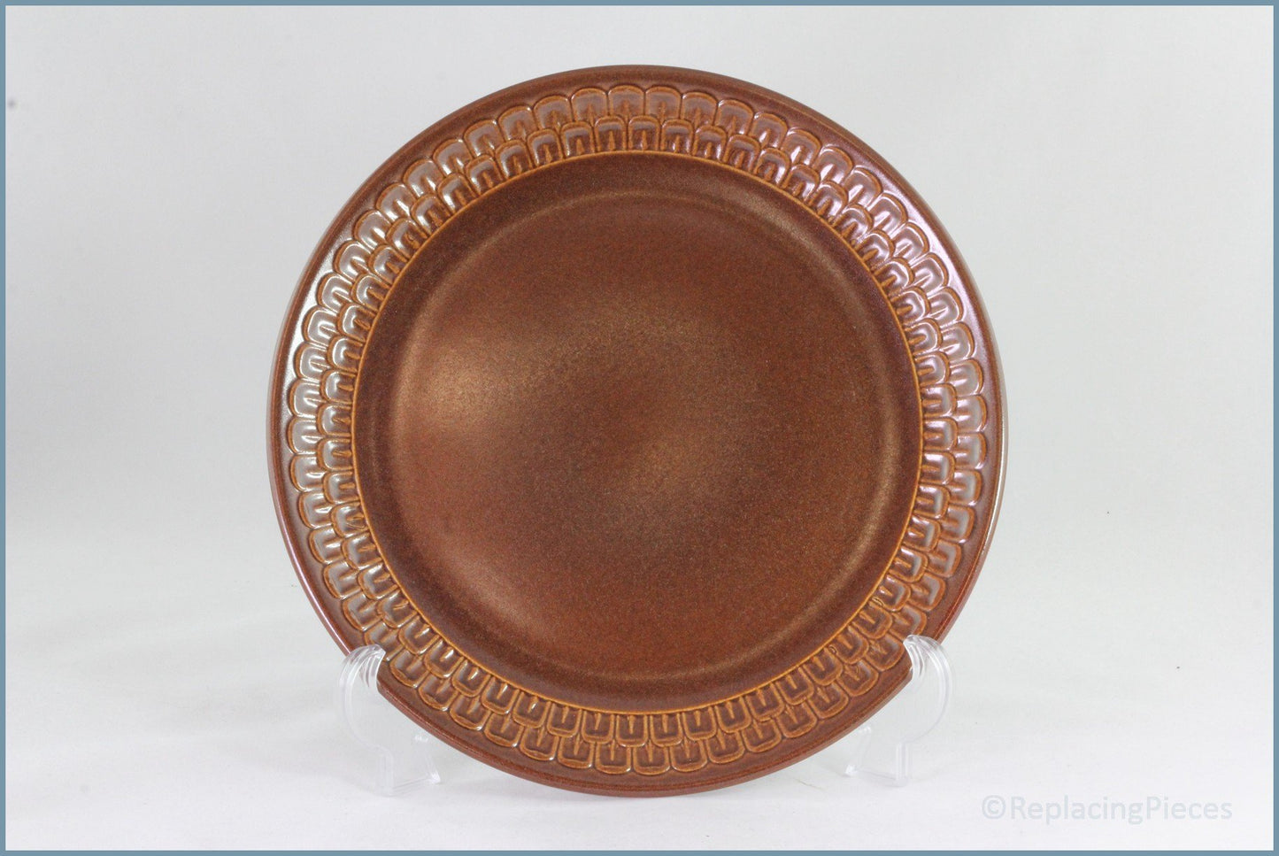 Wedgwood - Pennine - 8 7/8" Luncheon Plate