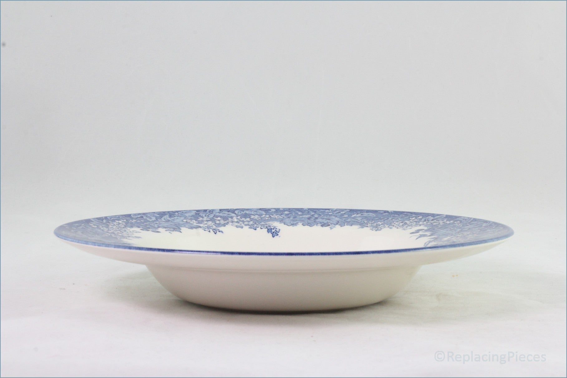 Wedgwood - Romantic England - 9" Rimmed Bowl