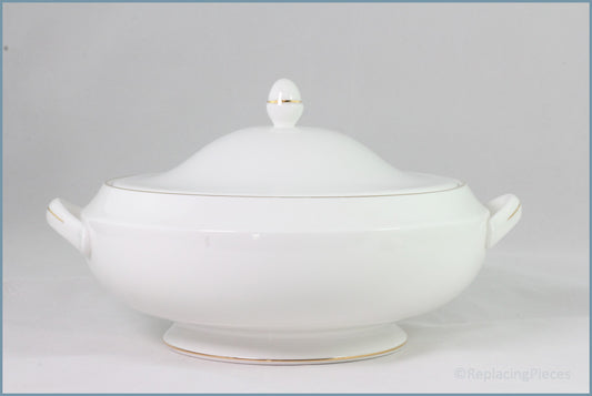 Wedgwood - Signet Gold - Lidded Vegetable Dish