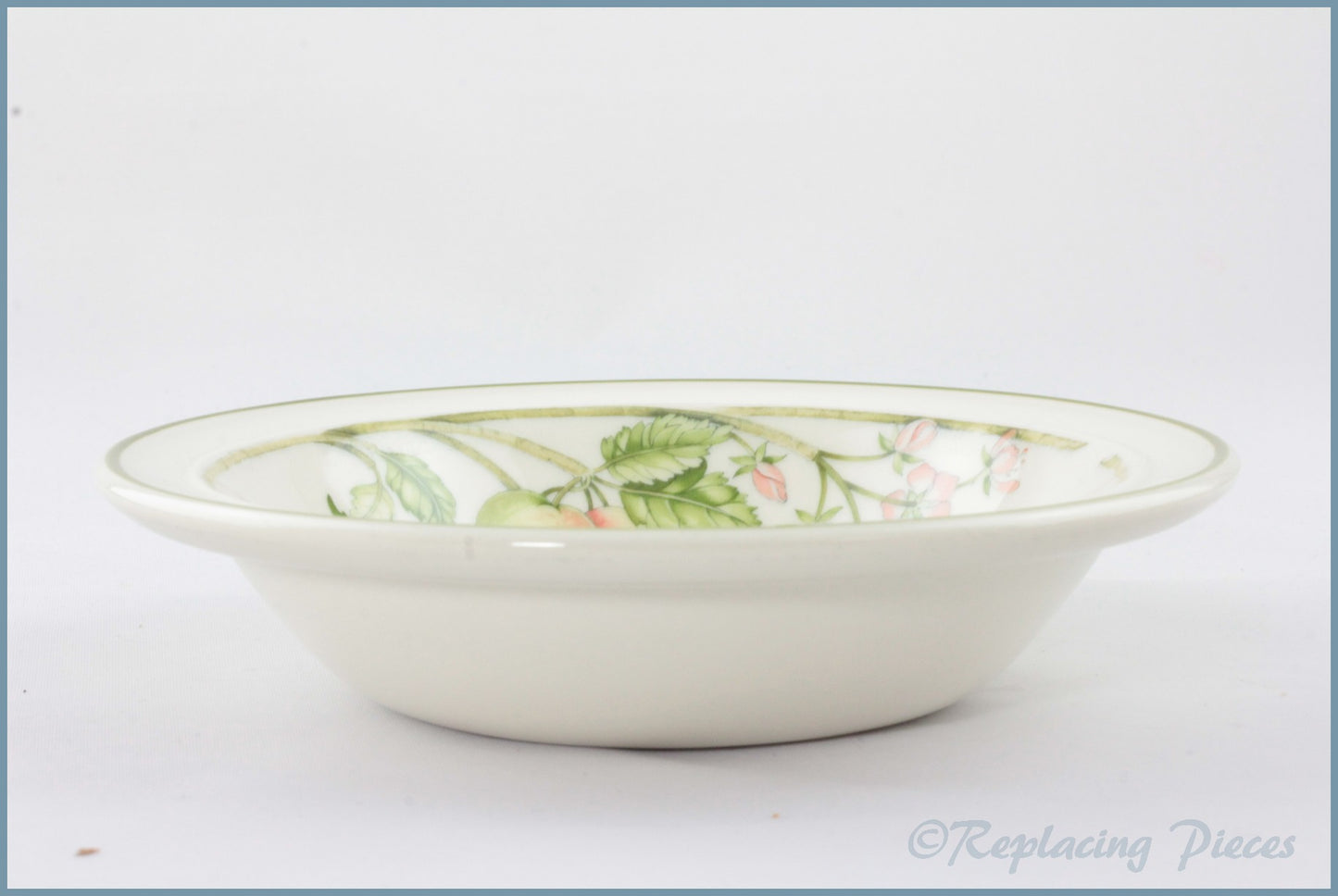 Wedgwood - Wild Apple - 6 1/8" Rimmed Bowl