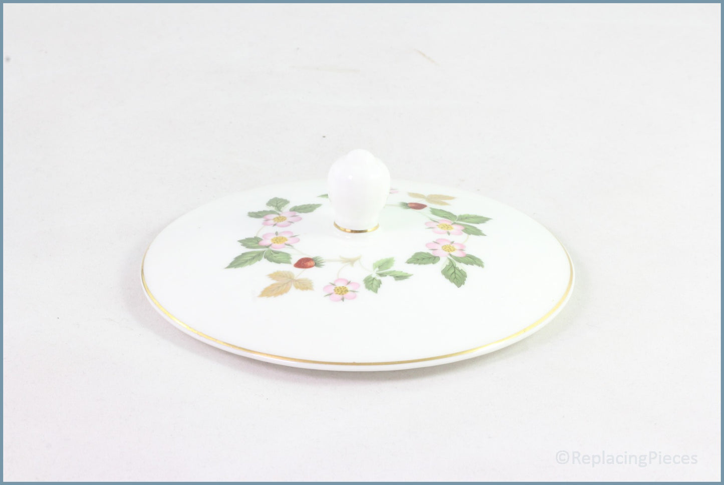 Wedgwood - Wild Strawberry - Lid ONLY To Round Petal Box
