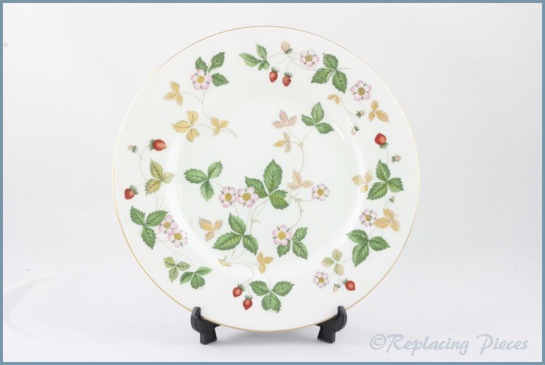 Wedgwood - Wild Strawberry - 9" Luncheon Plate