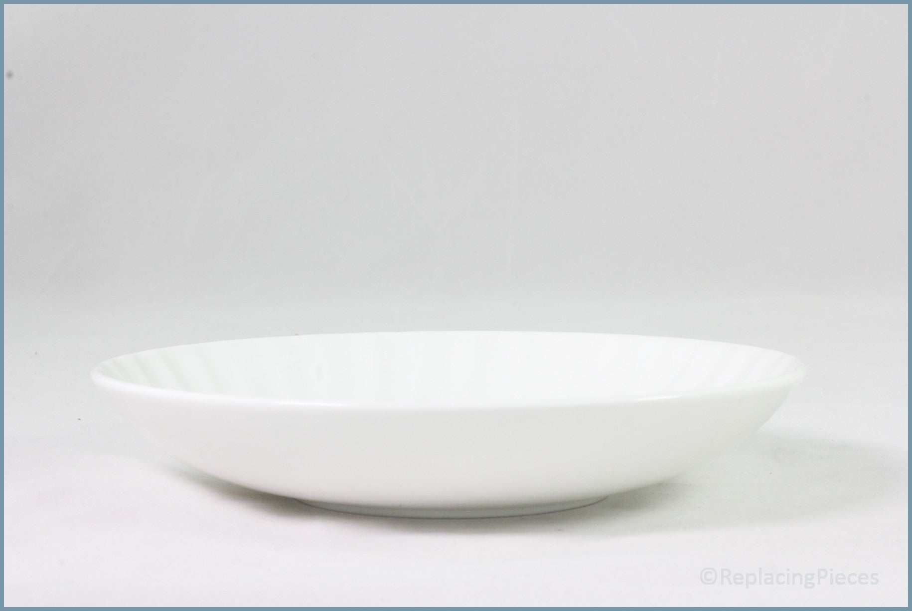 Wedgwood - Candlelight (No Backstamp) - 6 5/8" Shallow Cereal Bowl
