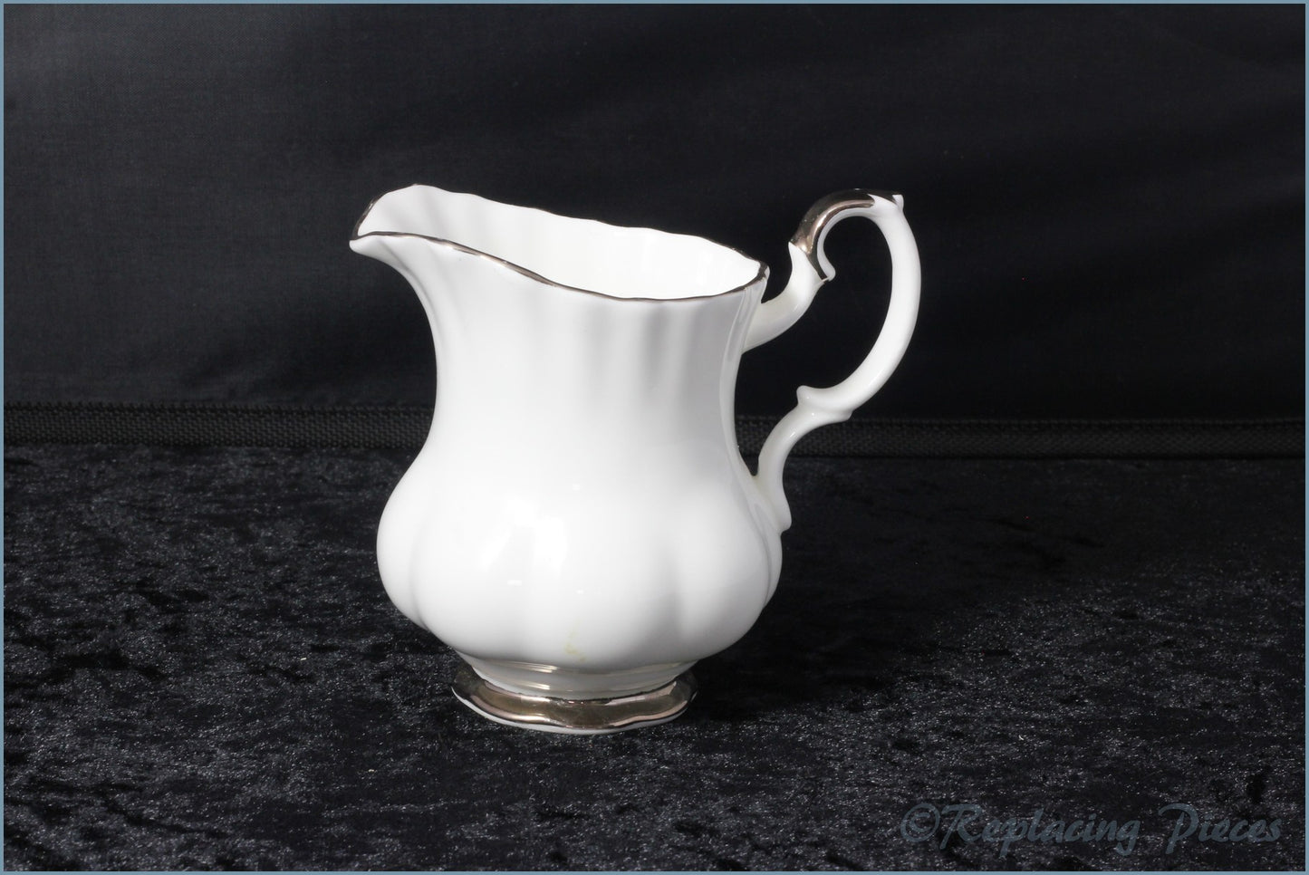 Royal Albert - Chantilly - Cream Jug